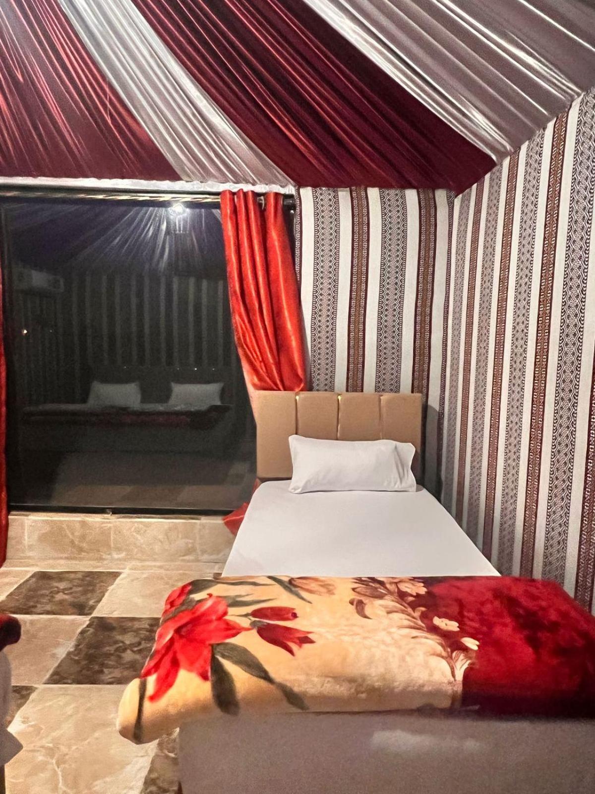 Scarlet Luxury Camp Ваді-Рам Екстер'єр фото